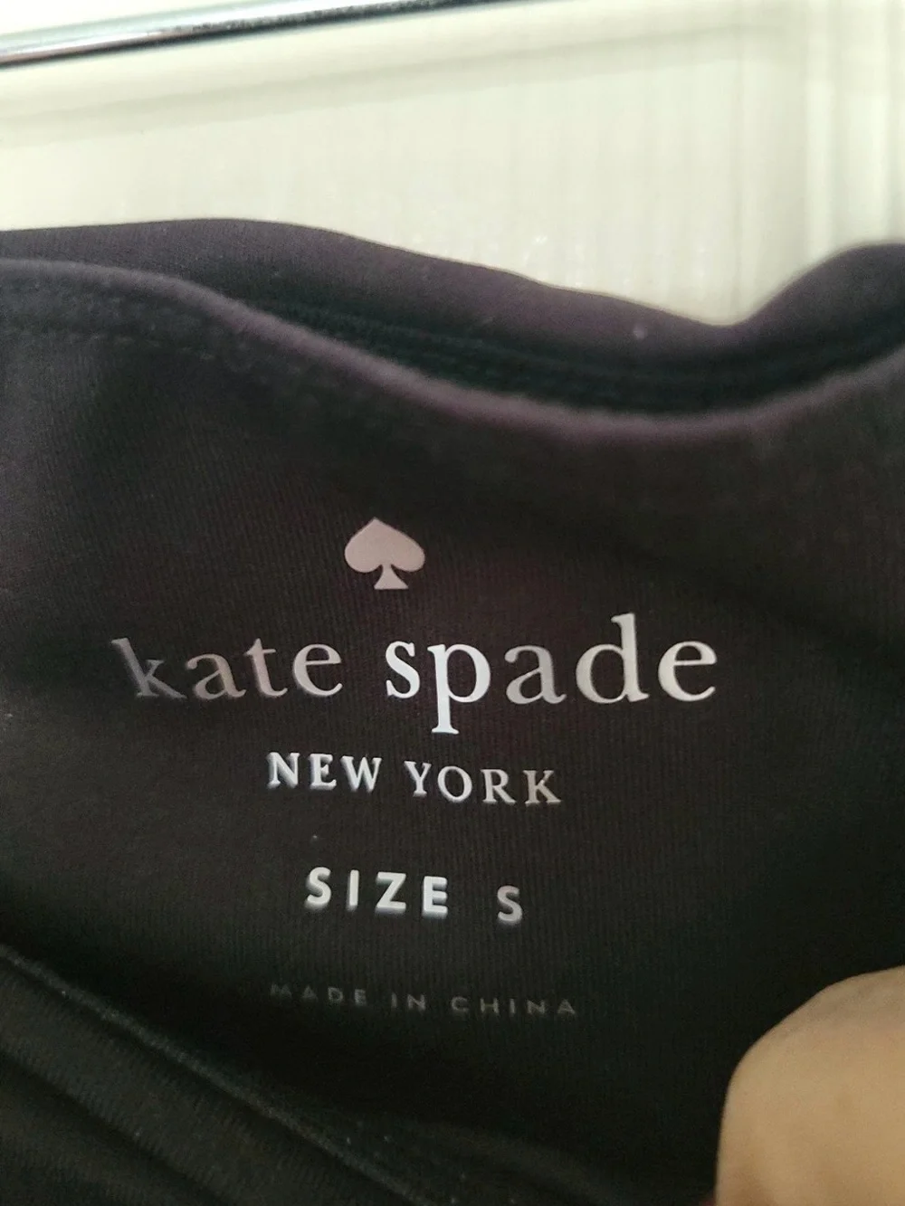 Kate spade black falling Hearts Leggings size small grey white GUC - Picture 4 of 5